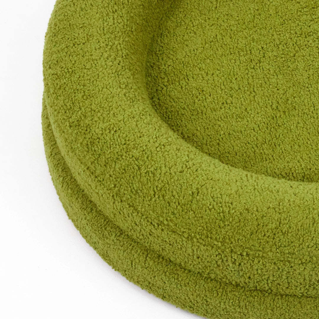 Discover Comfort and Style with Our Solid Color Round Pet Bed